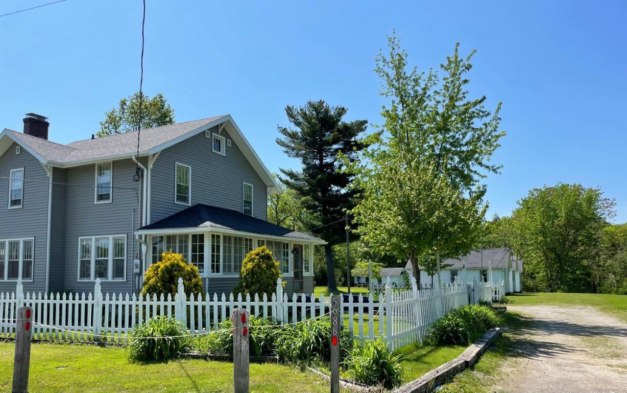 Drop Anchor Cottages And Lake House جينيفا أن ليك المظهر الخارجي الصورة