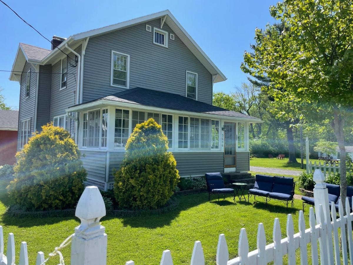 Drop Anchor Cottages And Lake House جينيفا أن ليك المظهر الخارجي الصورة