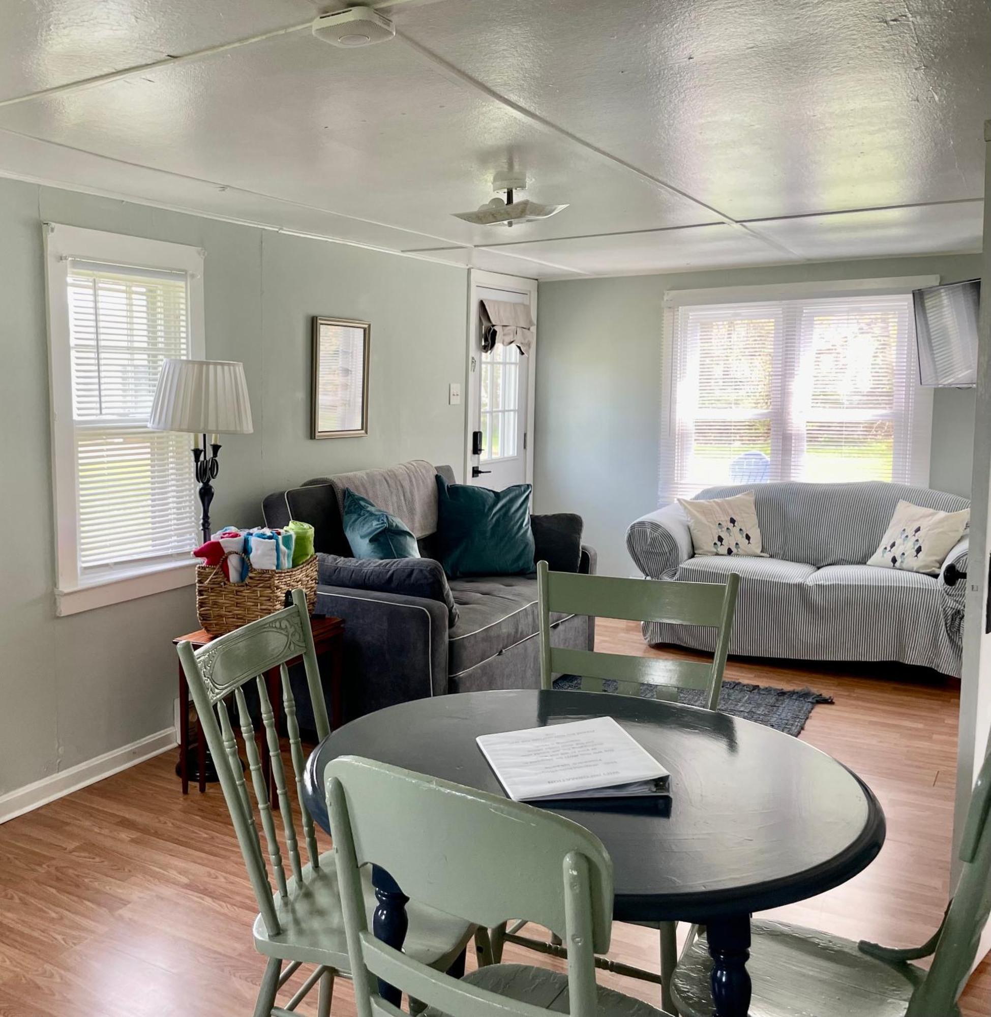 Drop Anchor Cottages And Lake House جينيفا أن ليك المظهر الخارجي الصورة